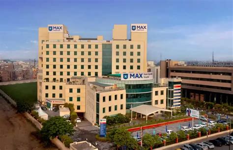 blk max shalimar bagh